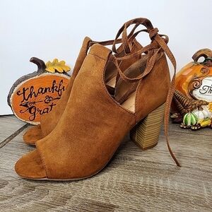 BROWN SIZE 8 OPEN TOE BOOTIES FALL 🍂🍁SHOES‎ HEEL SUEDE BOOTS